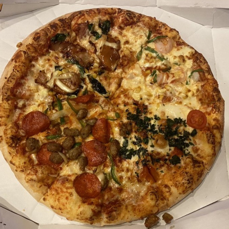 クワトロ 2ハッピー(ドミノ・ピザ枚方須山町店)