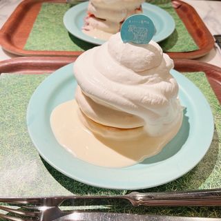 究極の生クリームのミルクパンケーキ(練りたて茹でたて自家製麺 横浜スパゲティand CAFE)