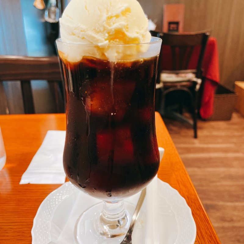 コーヒーフロート(喫茶店こむぎ)