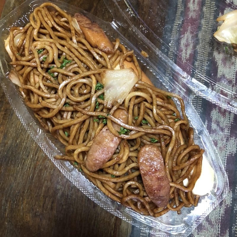 はみでる！焼きそばパン(食パンバーガーサンド　九重珈琲直売所　春日店)