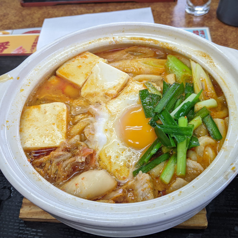 ピリ辛鍋焼きうどん(山田うどん食堂 久喜北店)