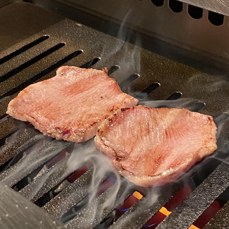 黒タン(熟成焼肉 マルニク)