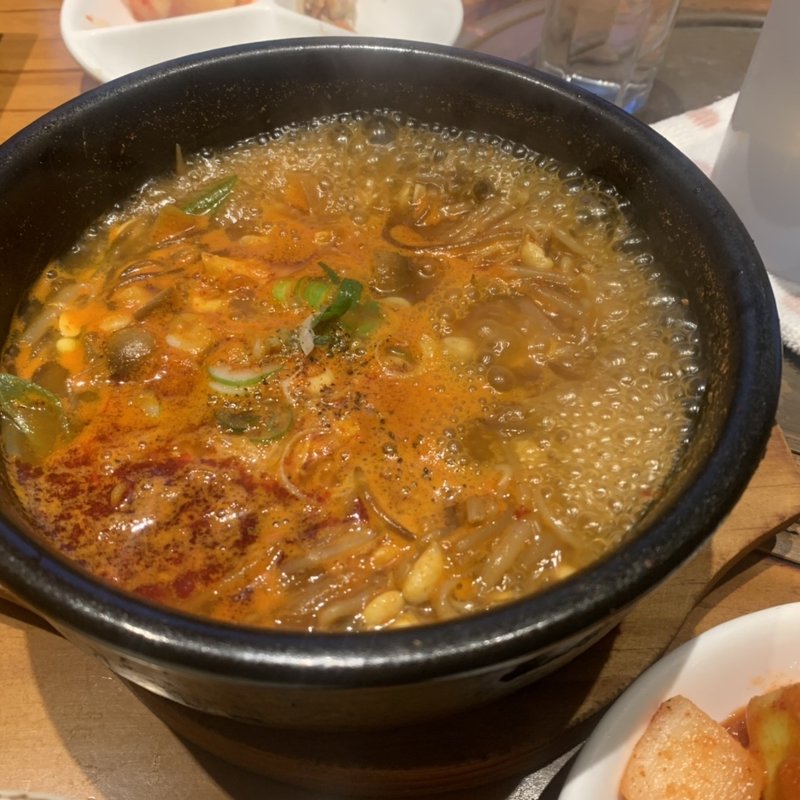 ユッケジャン(韓菜 （ハンナ）)