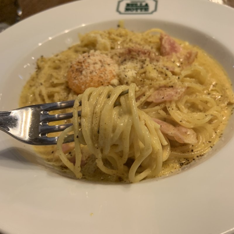 カレーカルボナーラ(BELLA NOTTE)