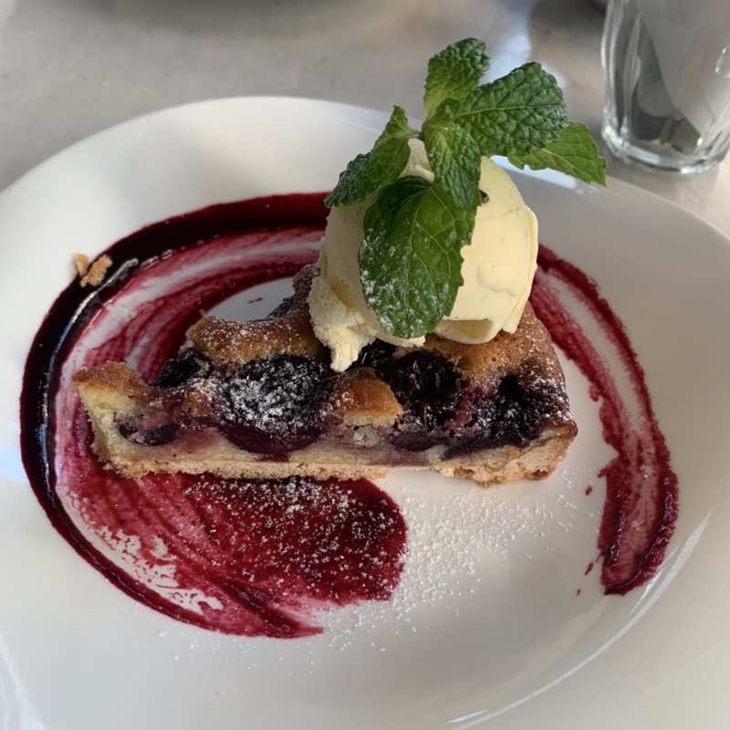 ダークチェリータルト(カフェ コットンクラブ)