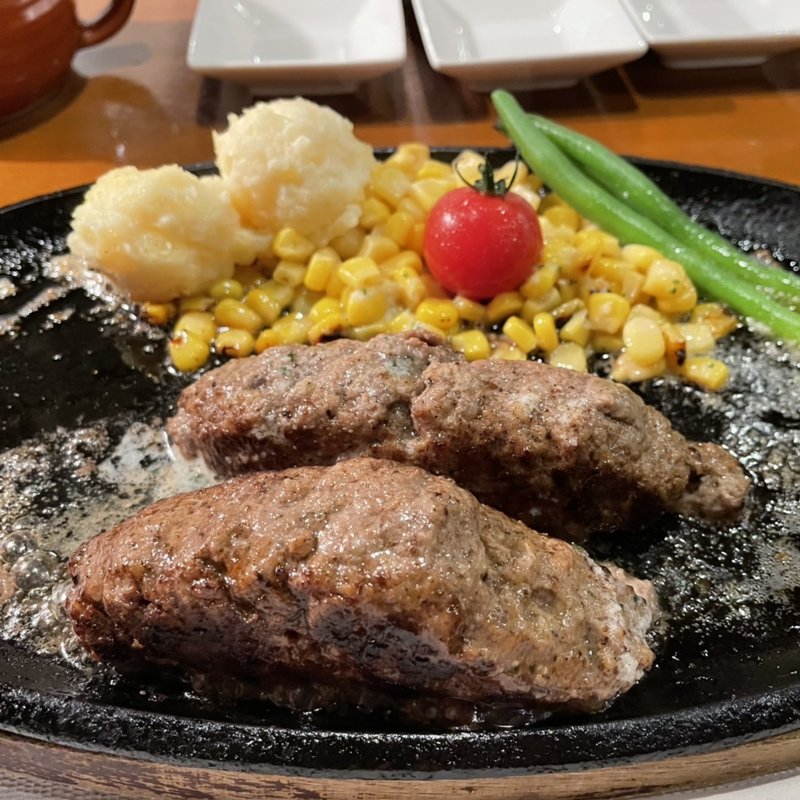 和牛・国産牛100％ハンバーグステーキ(200g)(ボンボネーラ)