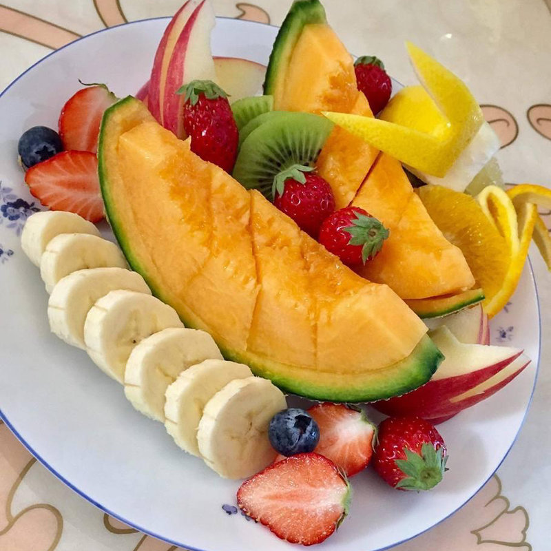 本日のフルーツカット盛り合わせ(てんとう虫。 )