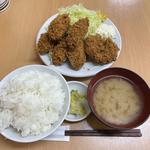 カキフライ定食＋ヒレカツ1個トッピング(山家 上野店)
