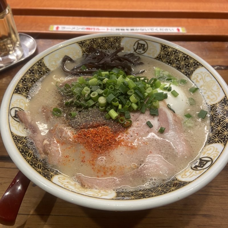 豚王(ラーメン凪 大宮東口店)