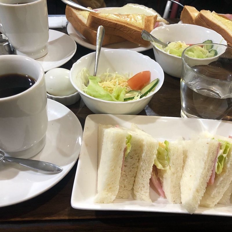 ミニハムサンド　サラダ　ゆでたまご　(らん )