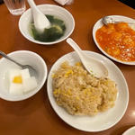 ランチ　エビチリソース+チャーハン+スープ