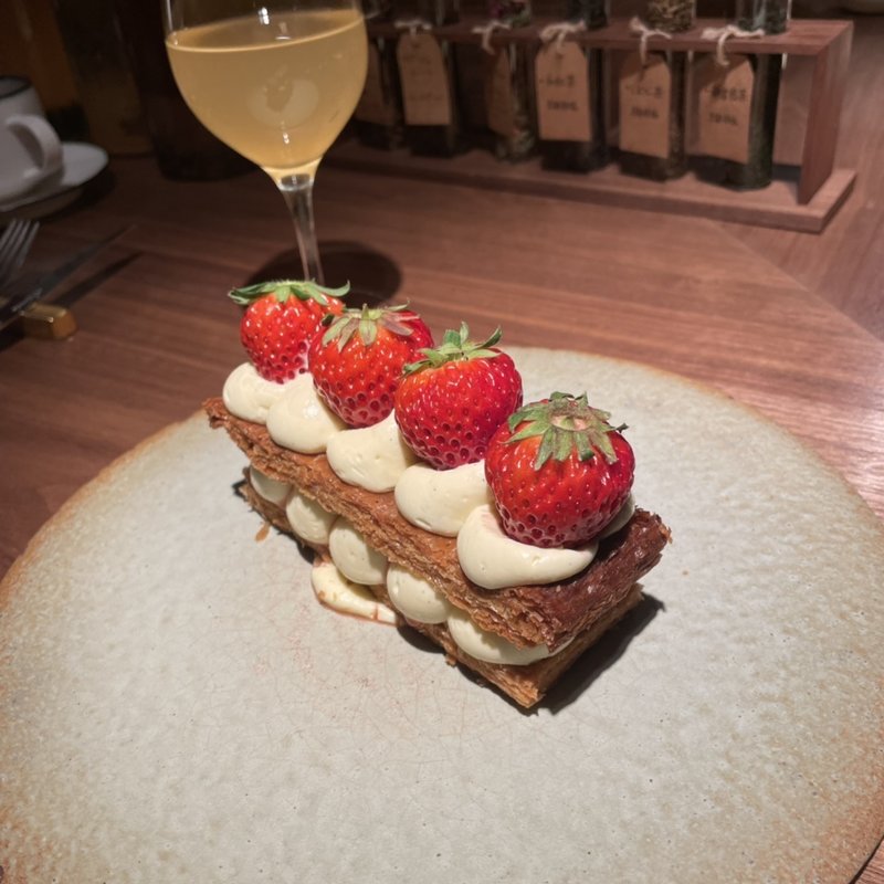 いちごミルフィーユ(Yumanité)