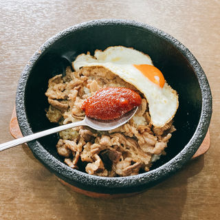 石焼きカルビ丼(韓国家庭料理 ソウル家 （ソウルヤ）)