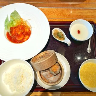 海老のチリソース煮セット(中華料理 彩鳳 羽田空港第１ビル)