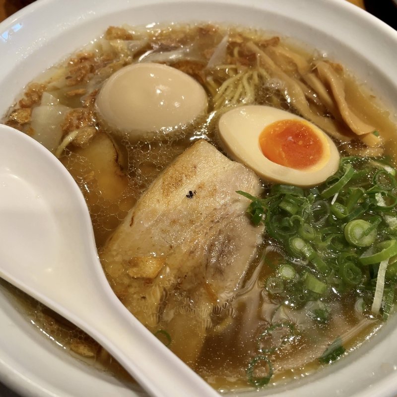 白湯魚介らーめん（並）(麺屋 辰 (旧麺屋きょうすけ 本町店))