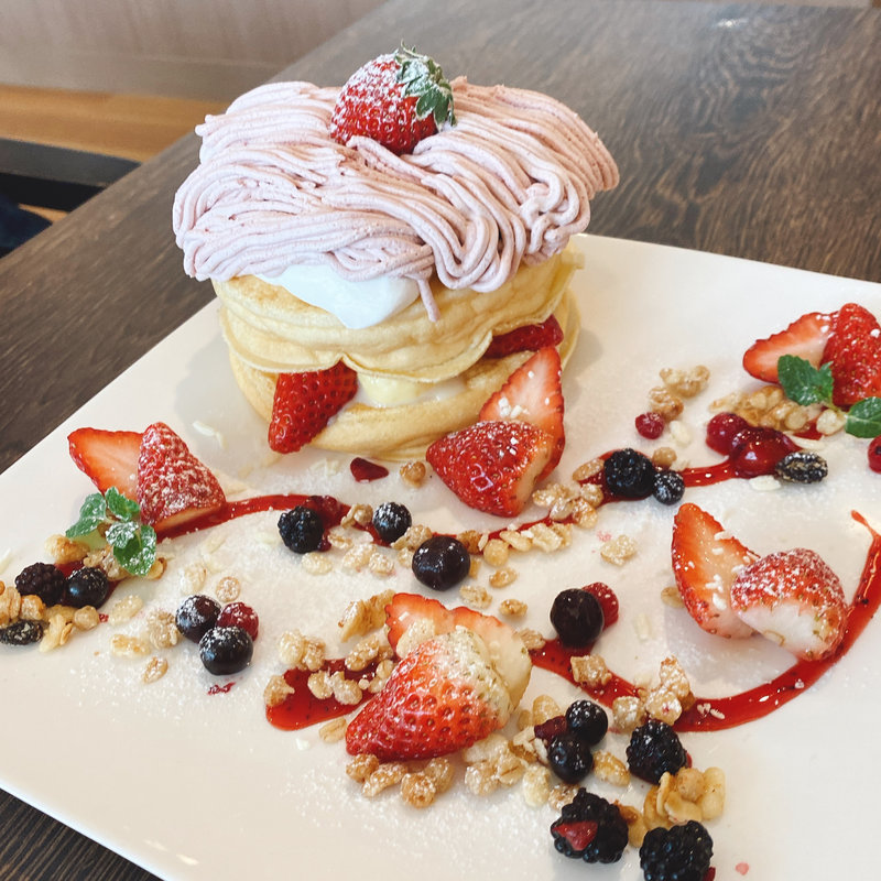 いちごのモンブランパンケーキ(さかい珈琲 京都園部店)