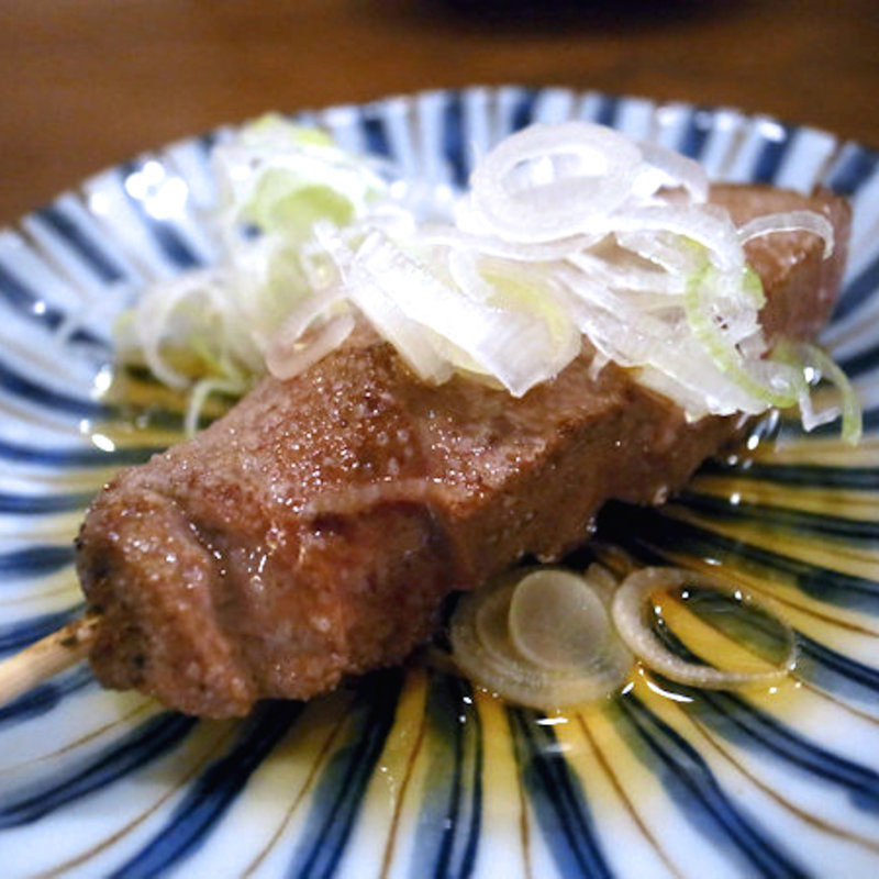 レバ(やきとり もつ焼 まるや)