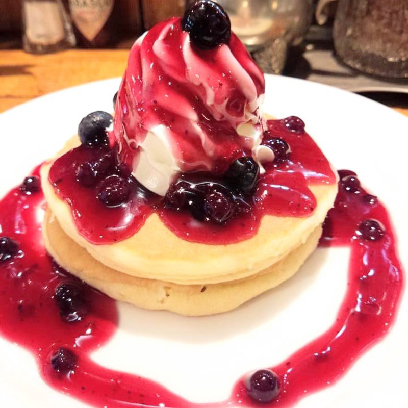 ブルーベリーホットケーキ(珈琲館 紅鹿舎 （コーヒーカンベニシカ）)