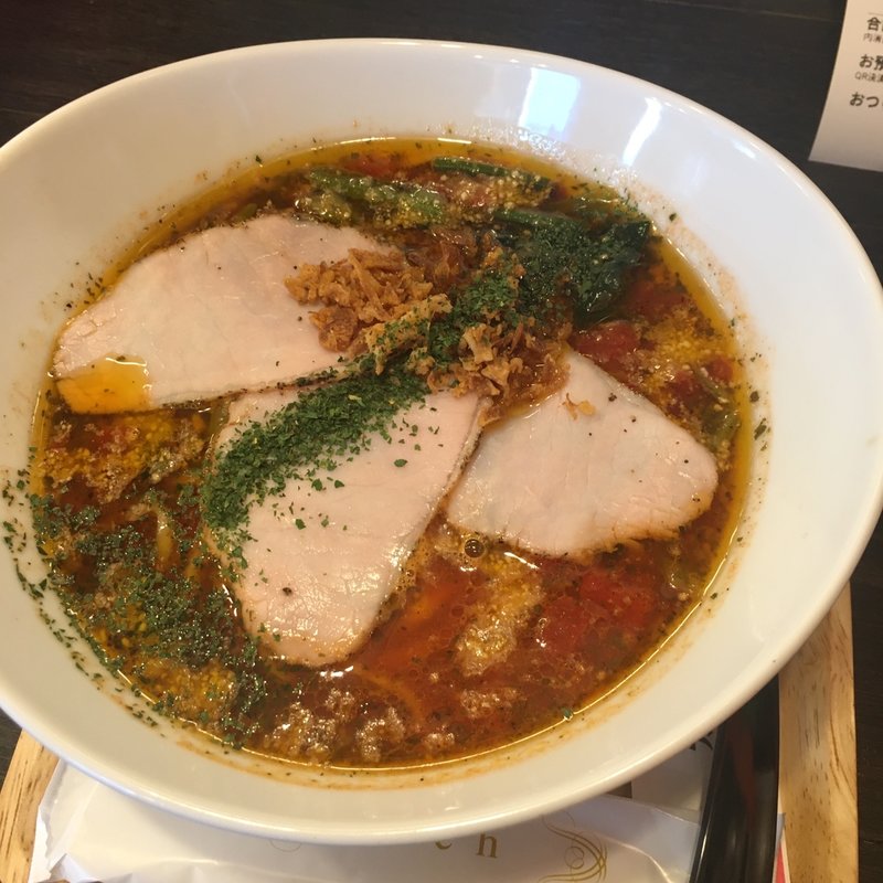 黄金トマト麺(黄金のトマト　カル麺)