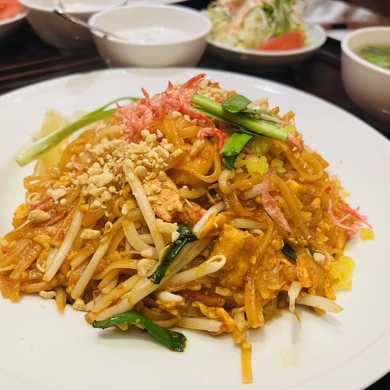 パッタイランチ大盛り(ジャスミン タイ 大手町店)