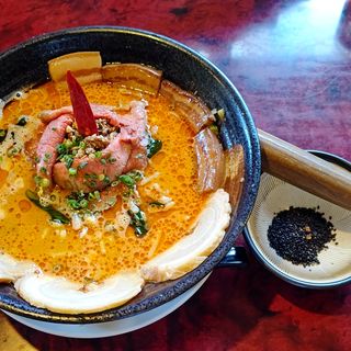 漢麺！超肉食系担々麺(ロケ弁当&中国食堂シャオ)