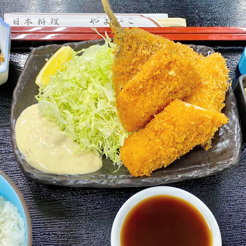 魚のミックスフライ定食(代官山 やまびこ )