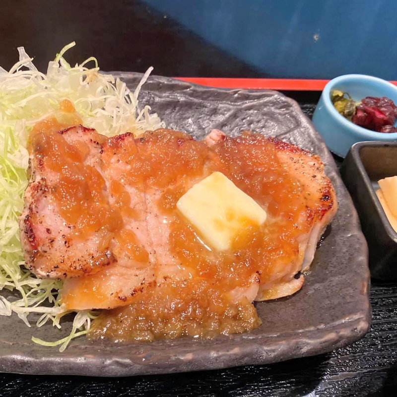 厚切りポークソテー定食(代官山 やまびこ )