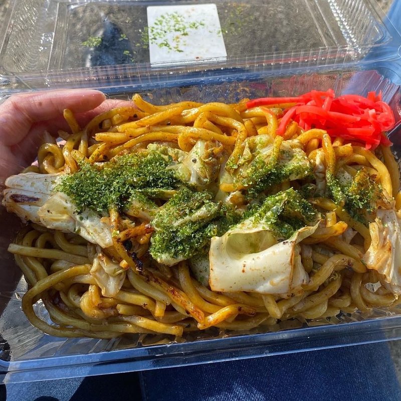 焼きそば(太麺焼きそば まことや)