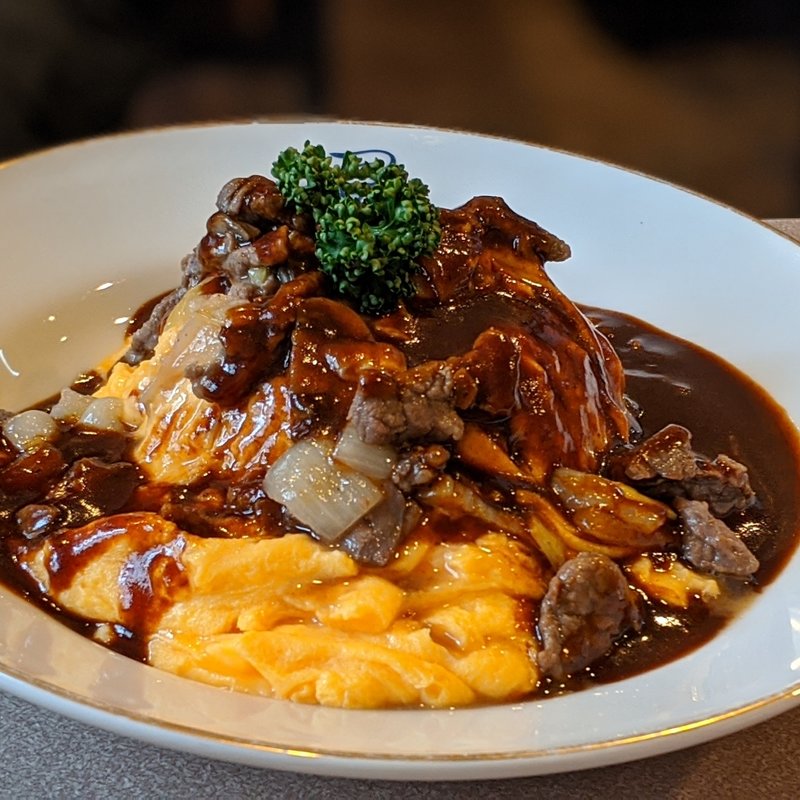 ビーフオムハヤシ(津々井 （ツツイ）)