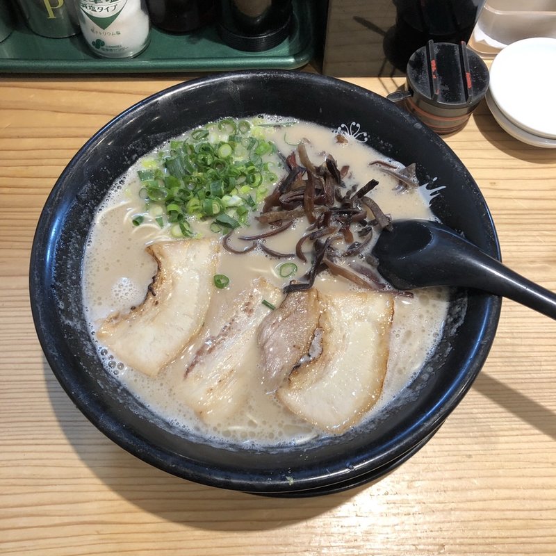 濃厚ラーメン(石田一龍　若松店)