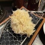雪至熟成豚 リブロースかつ + ヒレかつ定食(成蔵 （ナリクラ）)