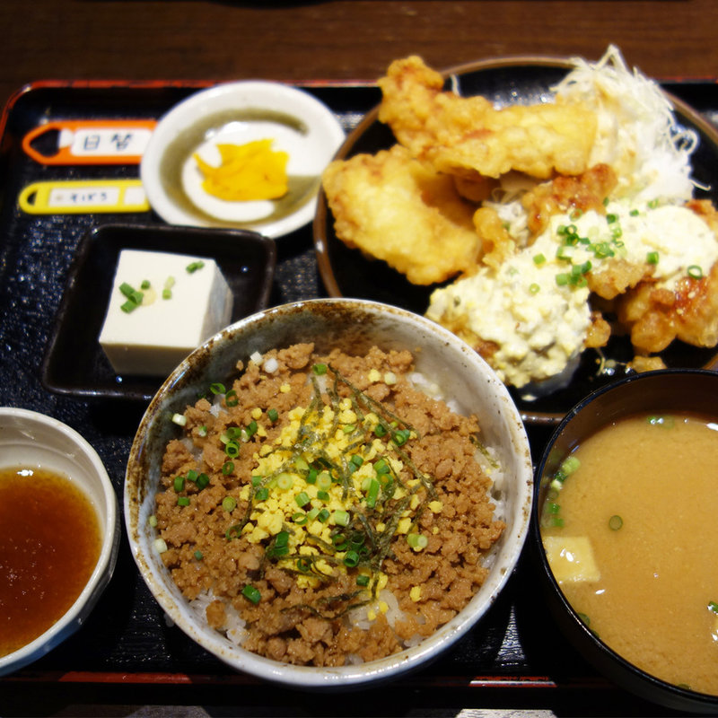 そぼろご飯(とり天 ルドゥー)