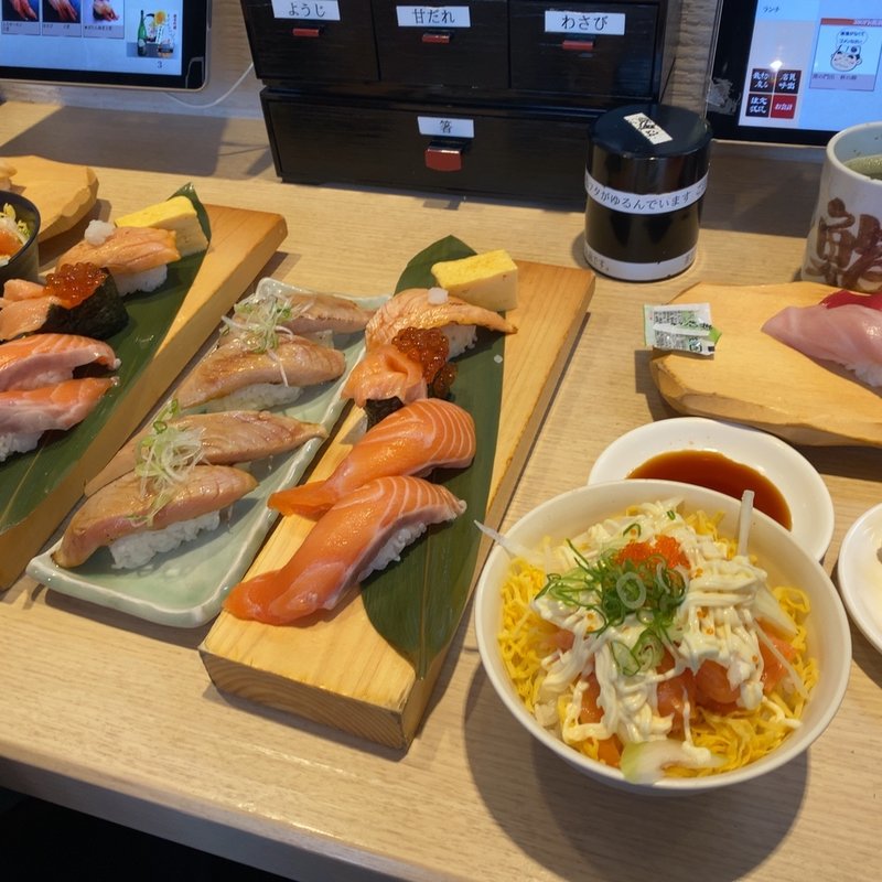 ランチセット(沼津魚がし鮨 流れ鮨 富士宮店)