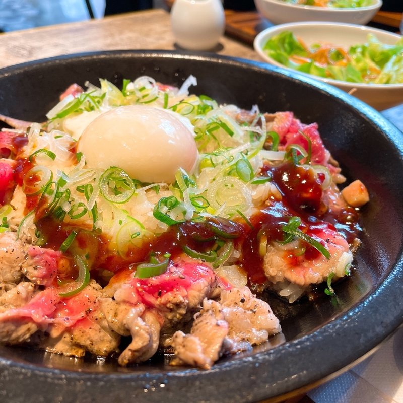 TABELIの熱々鉄板バターライス(鉄板バル タベリー)