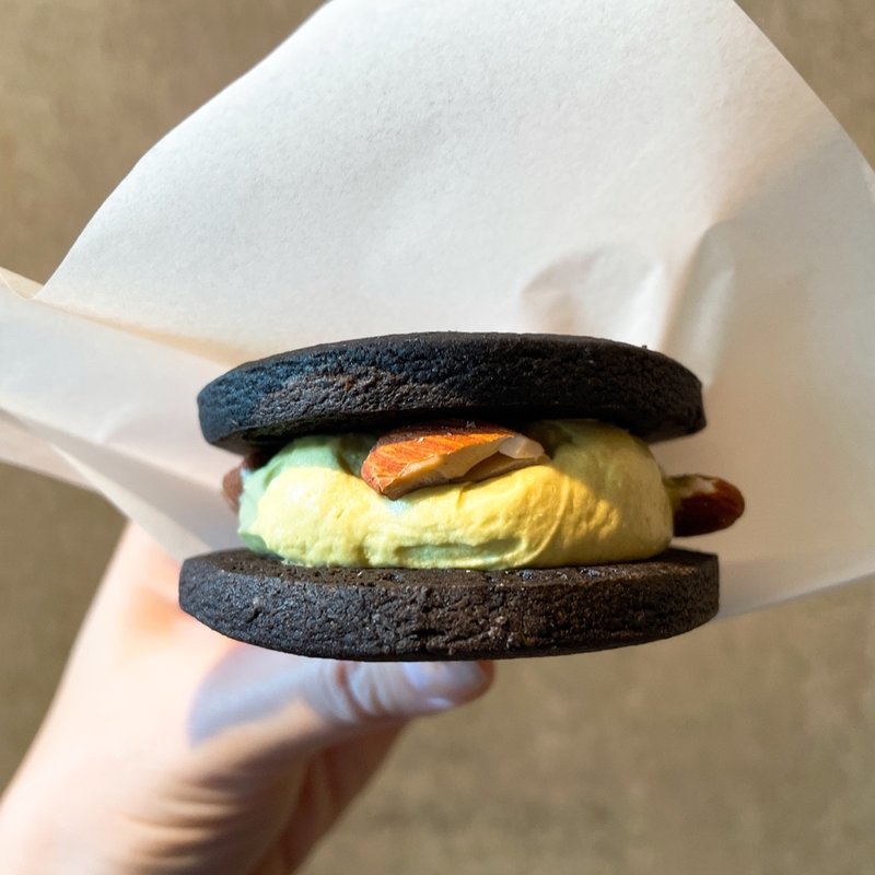 サンドクッキー(ピスタチオ).(TIMEZ)