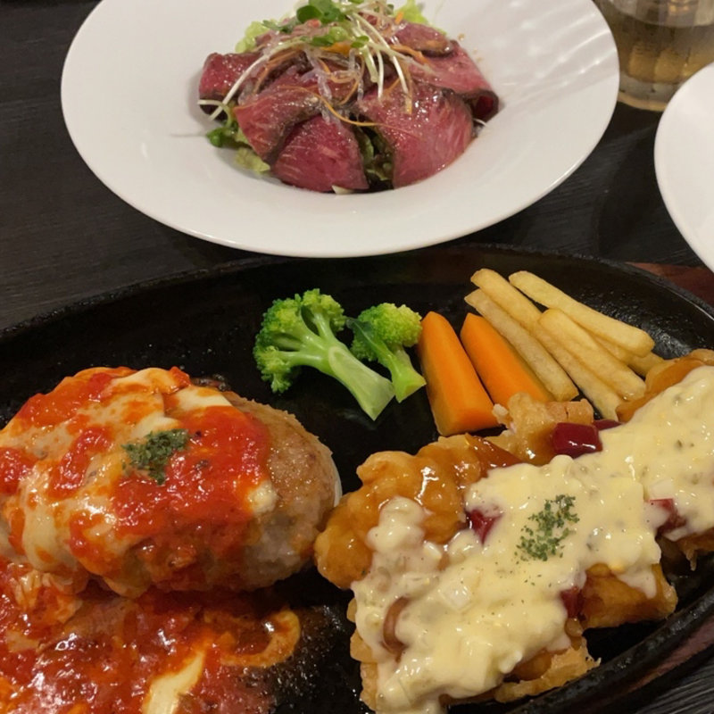 イタリアンチーズハンバーグ＆チキン南蛮(カメリア )