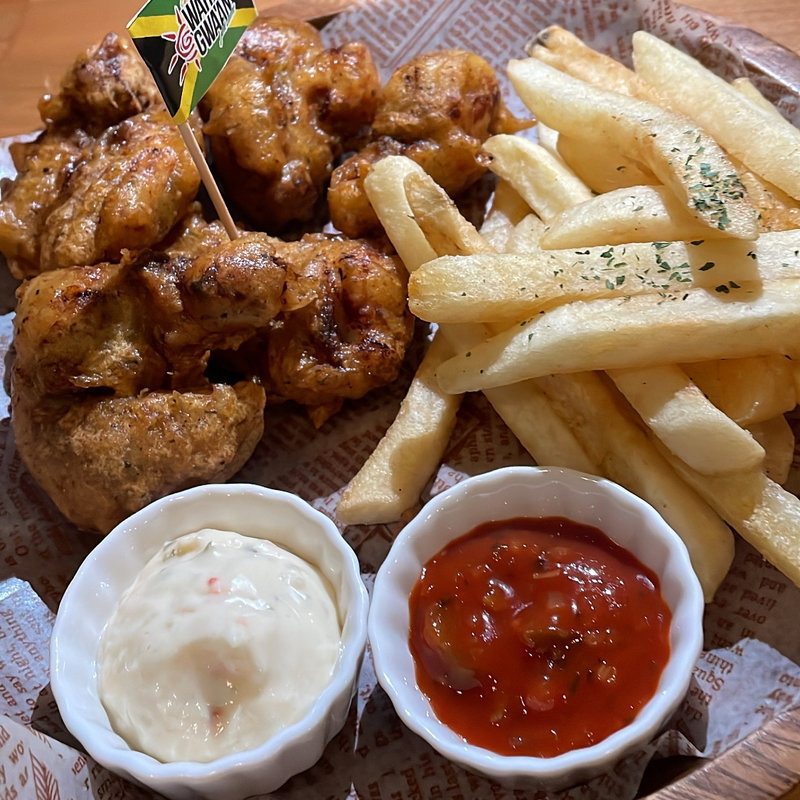 ジャークチキンフリッター(ハーフ)(Cafe&Grill WAH GWAAN)