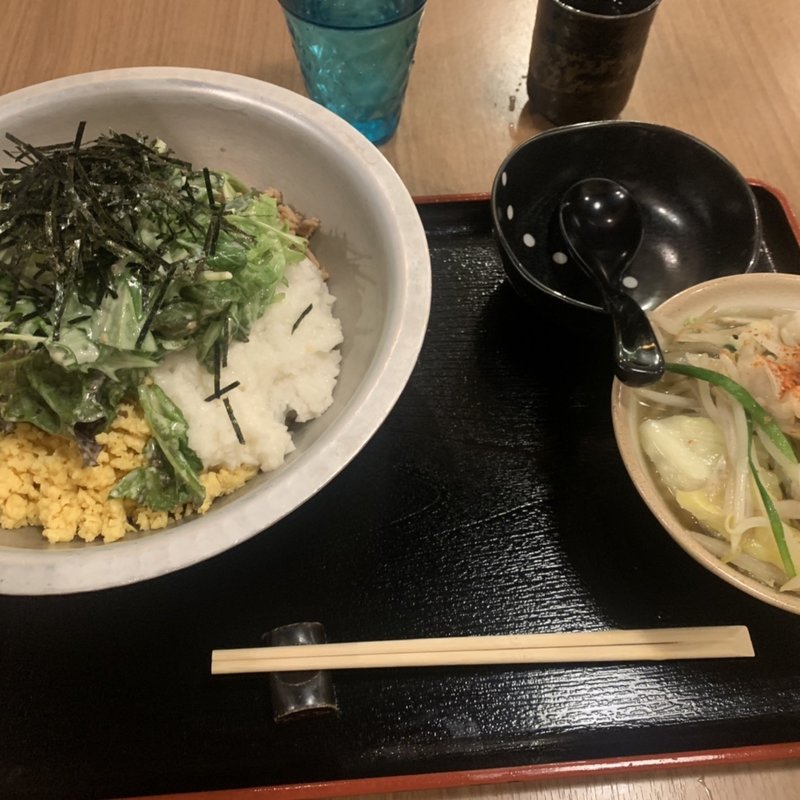 日替わりランチ　そぼろ丼(博多もつ処 東屋 本店)
