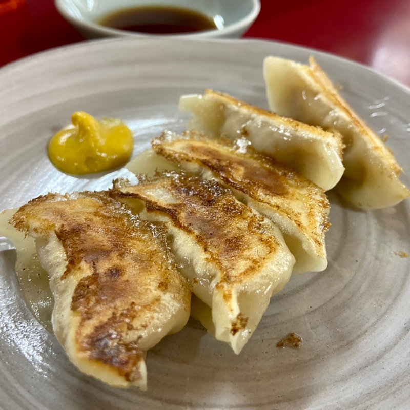 餃子(創業50年 竜勝園（りゅうしょうえん）)