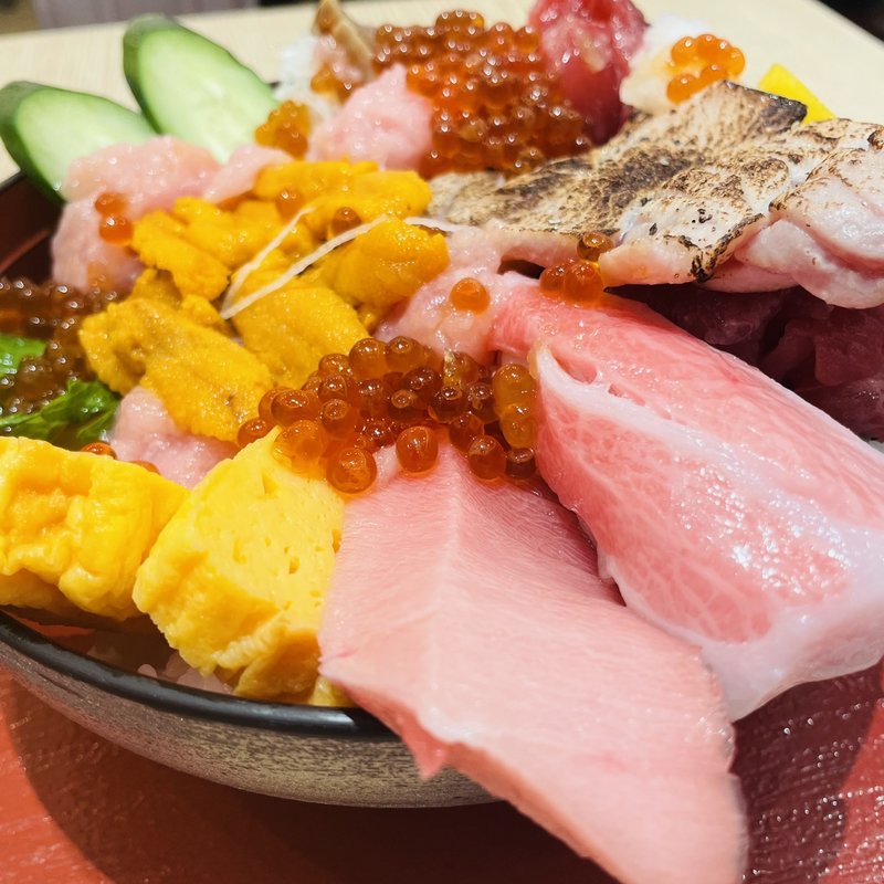 うまい丼デラックス(二代目野口鮮魚店 パルコ店)