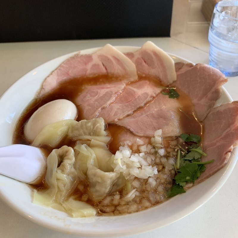中華そば全部のせ(中華そば専門店　一六食堂)