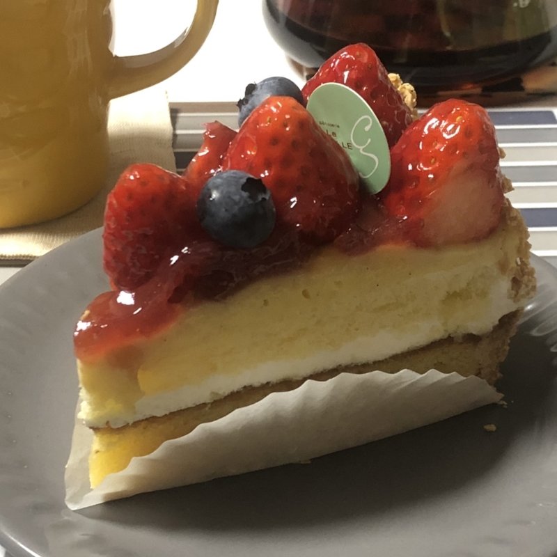 苺のタルト(パティスリー ラ セディーユ （patisserie La Cedille）)