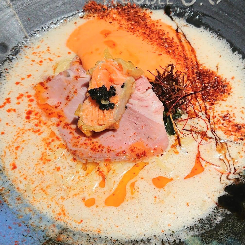 赤辛サーモン(サーモンnoodle3.0)