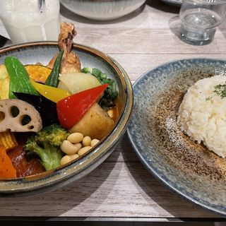 チキンと野菜(野菜スープ)(rojiura curry samurai.八王子店)