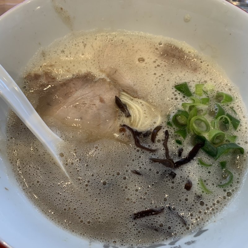 こってりラーメン(福間ラーメン ろくでなし 新宮店)