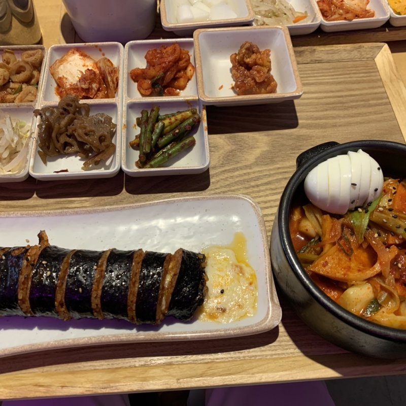 チーズキンパ＋トッポキハンサン(ビョルジャン)