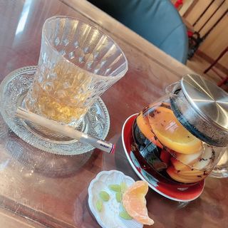 中国茶とお菓子(悟空茶荘)
