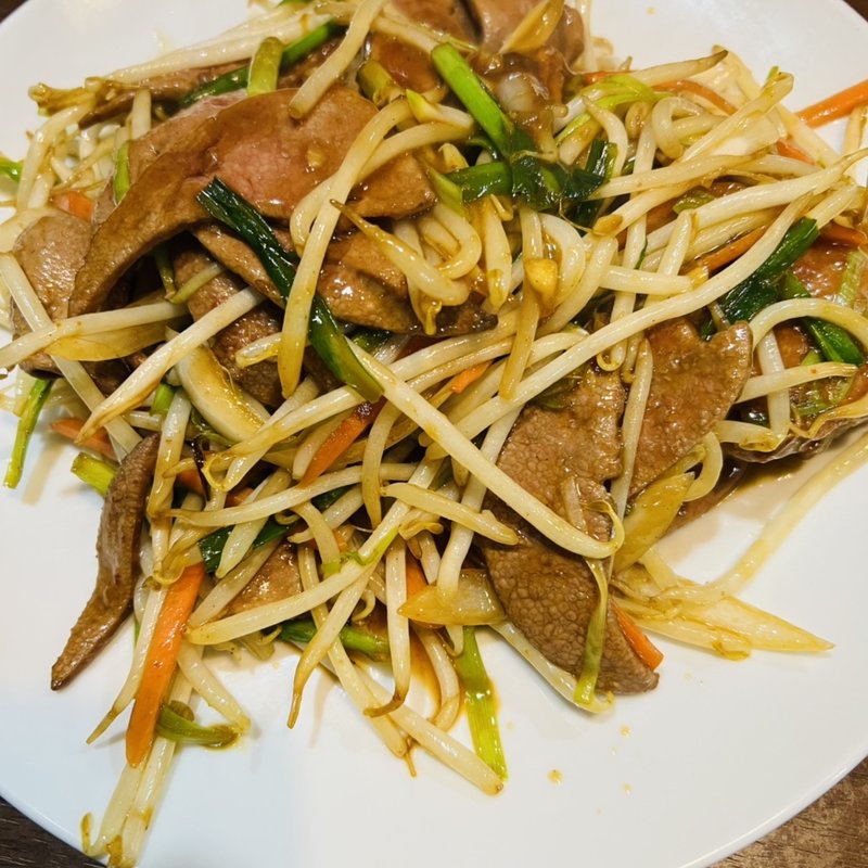レバニラ炒め(台湾料理　八福　花見川店)