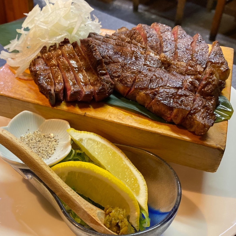 牛肩ロース(とも家)