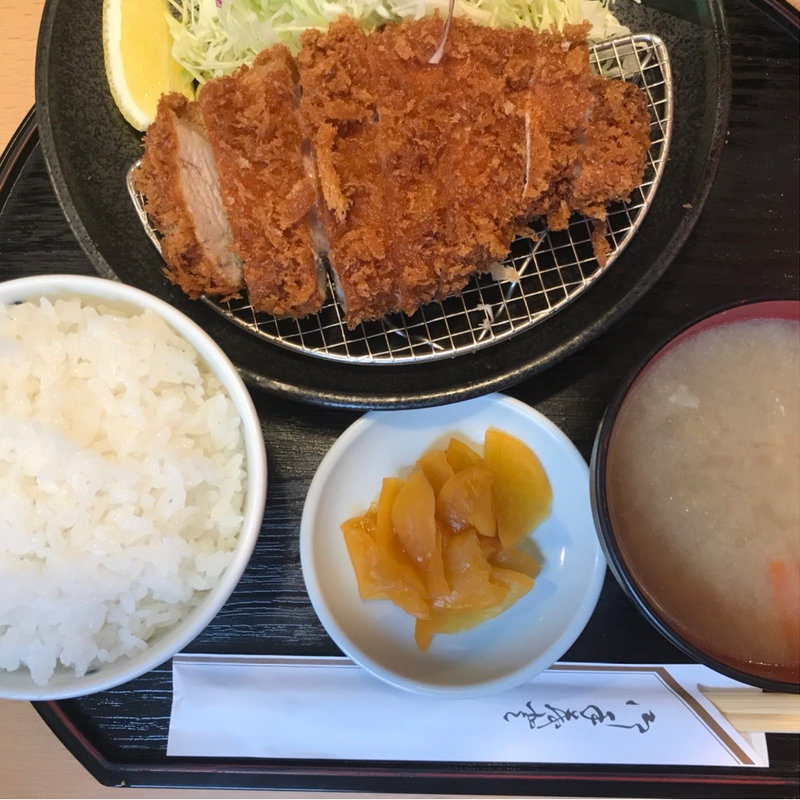 上ロースかつ定食(とんかつ 和栗 )